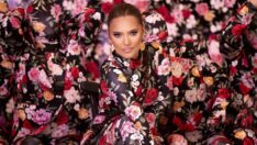 Demet Akalın ‘Bensiz Olsun’a klip çekti, 300 metre kumaş harcandı