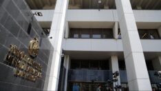 Dövizden korktu ticari krediyi frenledi