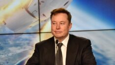 Elon Musk yeni medyada patron olma yolunda ilerliyor