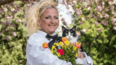 Evcil hayvan istemeyen ev sahiplerine karşı kedisiyle evlendi