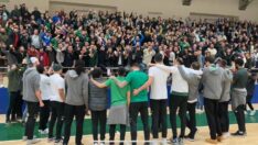 Frutti Extra Bursaspor yarı finalde