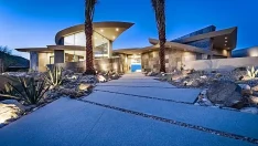 Gözlerinize inanamayacağınız 10 modern ve değişik ev