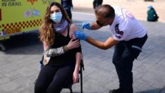 İsrail’de kapalı alanlarda maske zorunluluğu kalktı