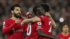 Liverpool derbide MANU’ya tarihi fark attı