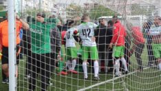 Maç sırasında kalbine yenik düştü!