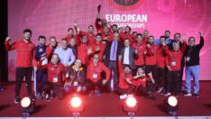 Milli güreşçiler 17 madalya ile Macaristan’da rekor kırdı