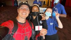 Örümcek-Adam’ı 292 defa izleyerek rekor kırdı