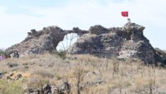 Osmanlı’nın ilk hutbeyi okuttuğu Karacahisar Kalesi gün yüzüne çıkıyor