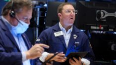 Teknoloji hisselerinde bir ayda 1,8 trilyon dolarlık kayıp