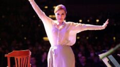 Zuhal Olcay dakikalarca ayakta alkışlandı