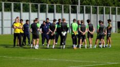 2. Lig’e düşen Bursaspor’da antrenmana 10 futbolcu çıktı! Yabancılar ise kayıp