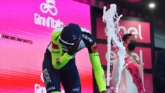 Afrikalı bisikletçi Biniam Girmay, şampanya patlatırken gözünü kaybediyordu