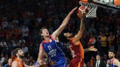 Anadolu Efes, deplasmanda Galatasaray Nef’i yenip avantajı kaptı