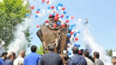 Anadolu Efes’in şampiyonluk heykeli coşkulu bir törenle açıldı