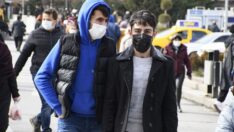 Bilimsel araştırma: Omicron varyantı önceki corona virüsü türleri kadar ağır hasta ediyor