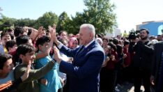 Binali Yıldırım: Bizler size okumayı yazmayı öğrettik, şimdi sıra sizde