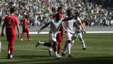 Bursaspor ve Kocaelispor son nefeste! TFF 1. Lig’de gol yağmuru…