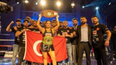 Eskişehirli boksör önce Avrupa ardından da Dünya Şampiyonluğu kemerini aldı