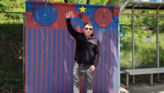 Fanatik çeşme bordo-mavi renklere boyandı