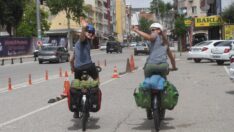 Fransız çift, bisikletle dünya turu yapıyor