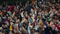 Galatasaray taraftarından yönetime tepki!