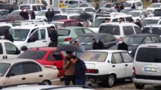İkinci el araçta dudak uçuklatan fiyatlar