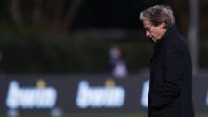 Jesus adım adım geliyor