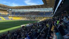 Kadıköy’de 2010-2011 sezonuna özel pankart