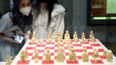 Merak yaratan satranç seti görenleri hayrete düşürüyor