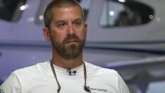 Pilot bayılınca uçağı indiren yolcu: Tanrının eli uçaktaydı