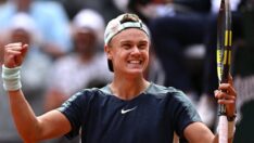 Roland Garros’ta 95 yıllık zafer! Holger Rune, Stefanos Tsitsipas’ı yıktı