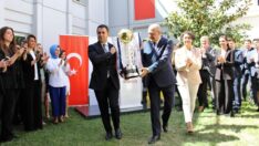 Şampiyon Trabzonspor’un kupası teslim edilmek üzere TFF’ye gönderildi