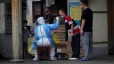 Şanghay’da tepki çeken tecrit kısıtlamaları kaldırılıyor