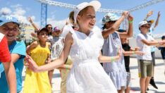 Savaştan kaçırılan Ukraynalı çocuklar, oyun oynadıklarını sanıyor