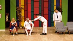 Tanal: Özel tiyatro sanatçılarına yeşil pasaport verilsin