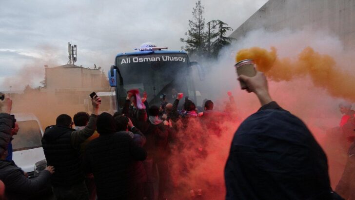 Trabzonspor’a coşkulu uğurlama