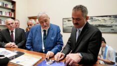 Bakan Özer: İlk defa yazın kütüphaneler açık olacak