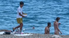 Dünyaca ünlü plajda saklambaç