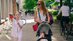 Meryem Uzerli kızlarıyla Berlin sokaklarında