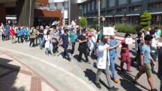 Sağlık çalışanları Türkiye’nin dört bir yanından seslendi: Artık yeter! Oyalama değil hakkımızı istiyoruz