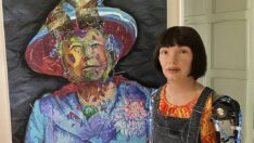 Sanatçı robot, Kraliçe Elizabeth’in portresini yaptı