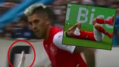 Arjantin’de futbolcu Leandro Fernandez’in yüzüne tribünden balık atıldı!