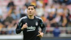 Beşiktaş’ın genç yeteneği Emirhan İlkhan, İtalya’ya gidiyor! Taraftarı çıldırtan o madde…