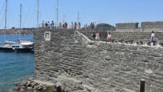 Bodrum Kalesi’ne turist akını