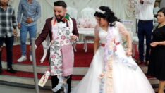 Damadın arkadaşları takı törenine damga vurdu