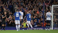 Everton Dinamo Kiev maçında alkış alan hareket