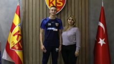 Kayserispor’da Mehmet Şamil Öztürk profesyonel oldu