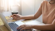 Korkutucu çalışma: Çalışma masaları klozetlerden daha kirli