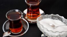 Şeker karaborsaya düştü, kahveciler isyan etti