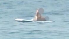 Sosyal medya bunu konuşuyor: Denizin ortasında cinsel ilişkiye girdiler